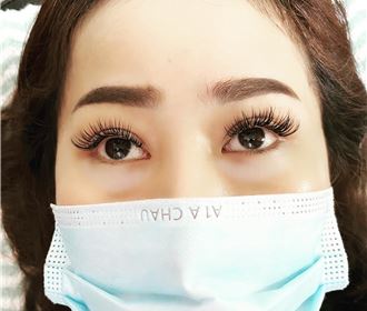 Nối mi xinh mùa dịch vẫ nổi bật đôi mắt đẹp