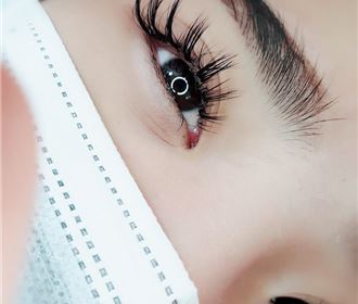 Nối Mi là cách làm đẹp không thể thiếu của các chị em