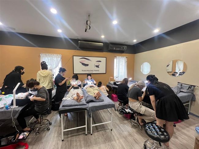 một cở sở nối mi của TPT