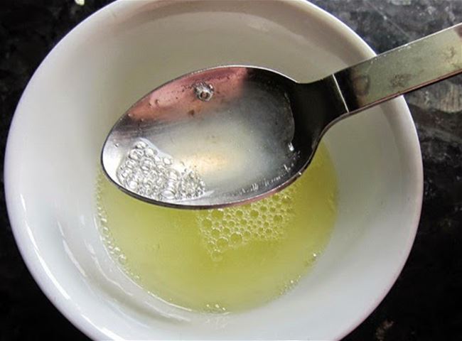 Cách trị mụn cám ở mũi với chanh và lòng trắng trứng