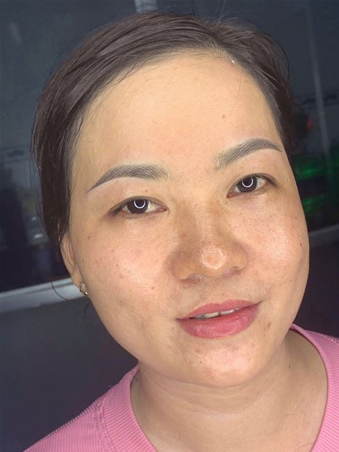 kỹ thuật tạo sợi chân mày hairstrock phù hợp với chân mày mộc và tự nhiên