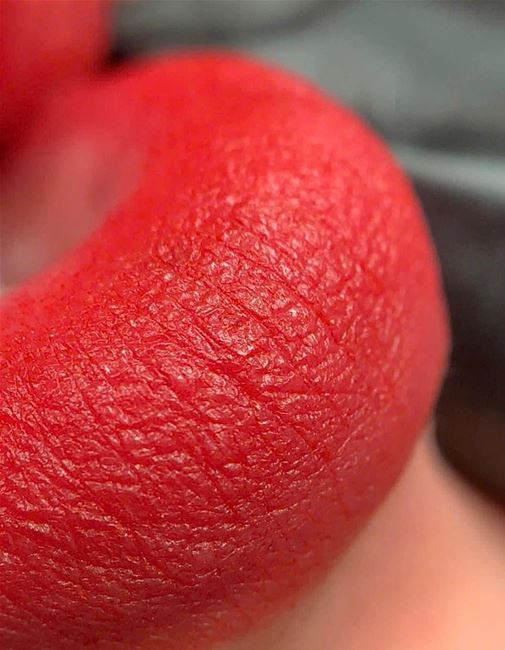 Phun Môi không có giá rẻ