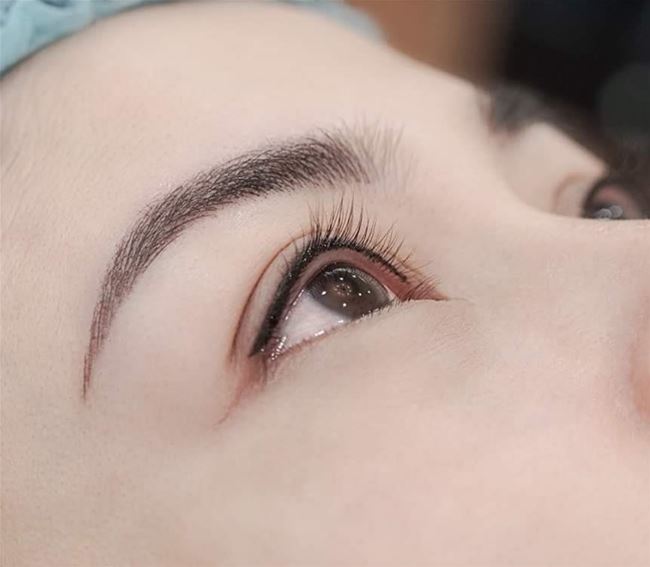 phun thêu mí mở tròng